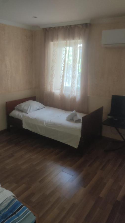 Cozy Apartment In The Centre Of Kutaisi Exterior photo